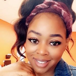 Meet your Posher, Courtney